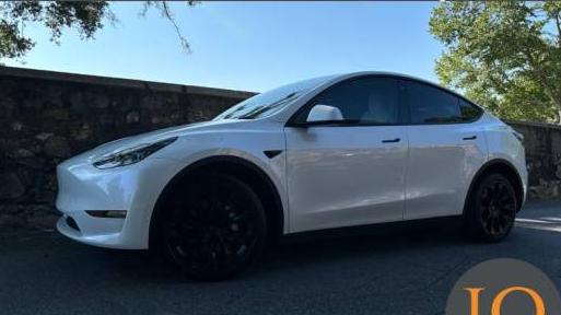 TESLA MODEL Y 2023 7SAYGDEEXPF692177 image